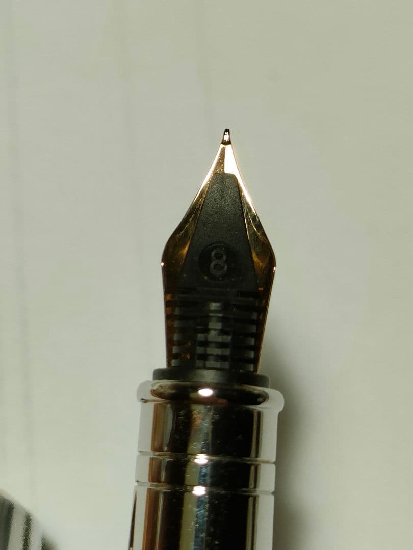 スティロアート軽井沢 万年筆 14k ピンクリボン運動応援チューリップウッド