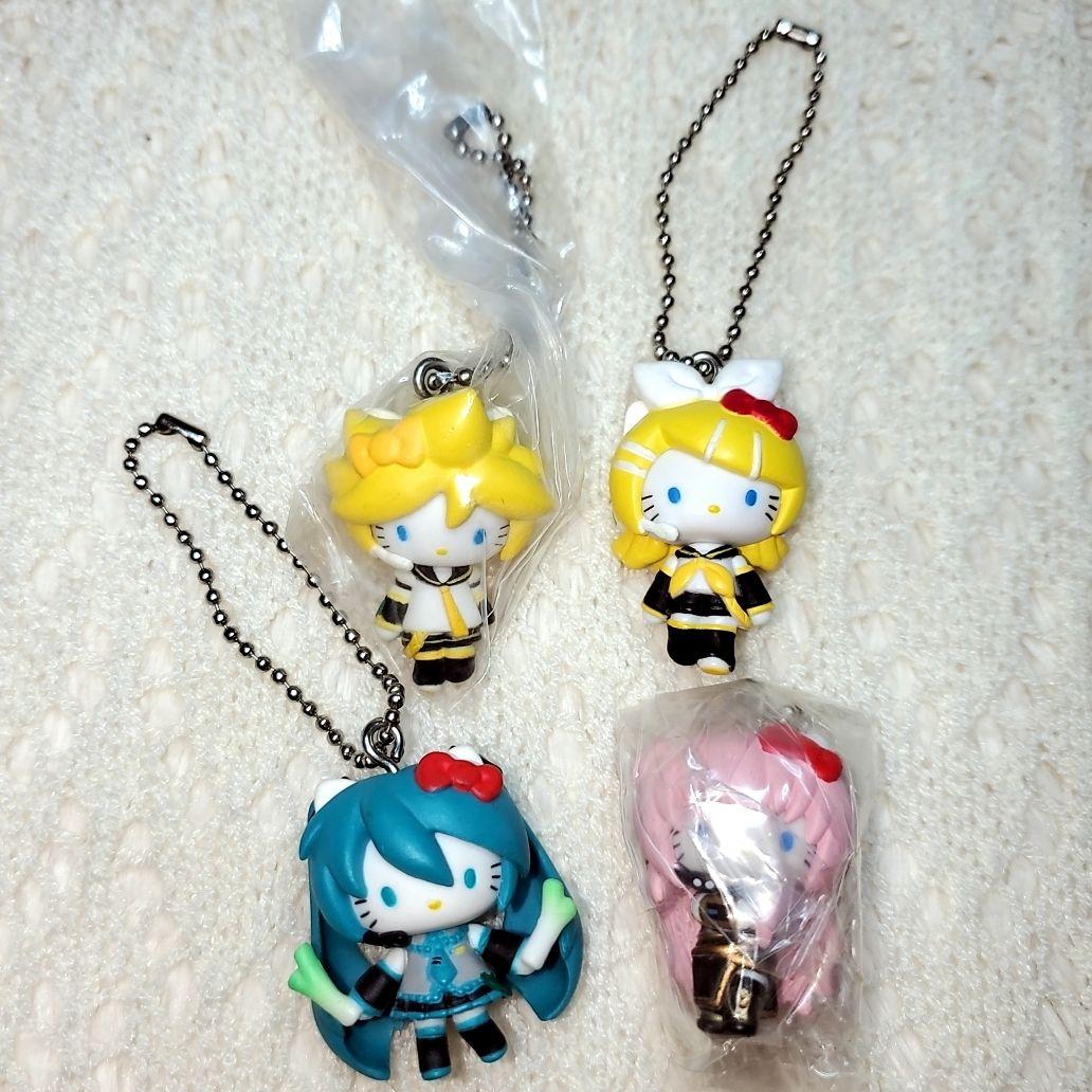 初音ミク ボカロ ハローキティ コラボ ボールチェーンマスコット 4つまとめ売り
