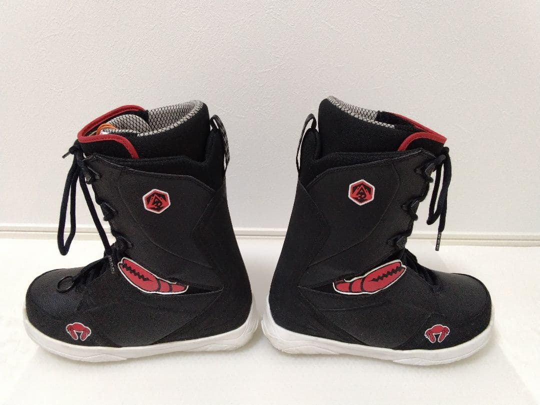 スノーボード THIRTYTWO LASHED CRAB GRAB 26.5cm