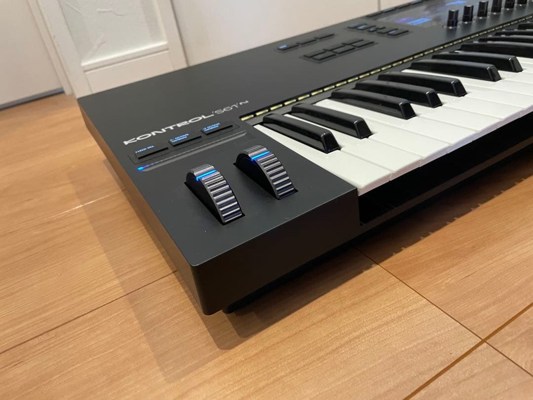 NativeInstruments Kontrol S61 MK3 ライセンス有