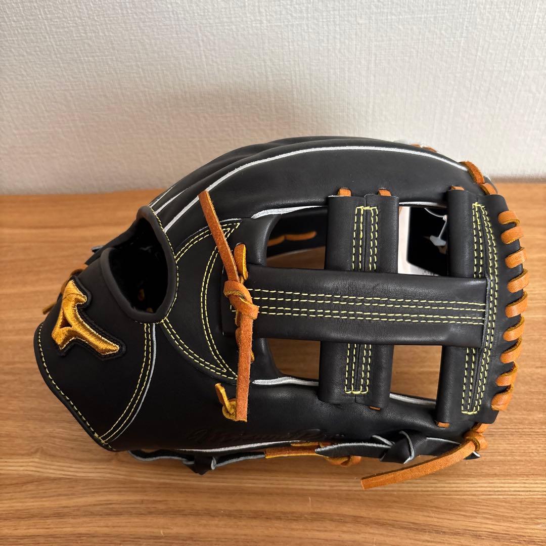 ミズノプロ　硬式用　内野　グラブ　グローブ　定価69,300円　ブラック