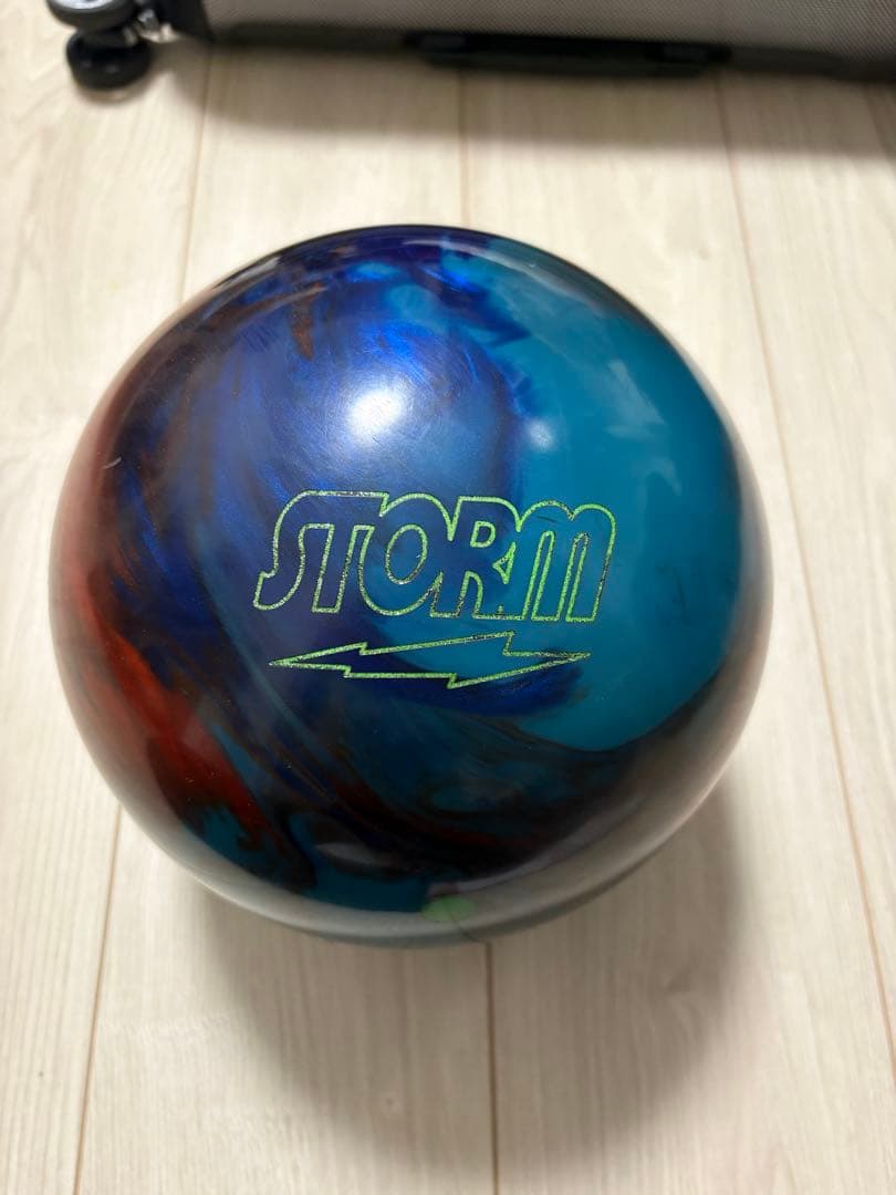 アブソリュートパール15ポンド3オンス　ボウリングボール