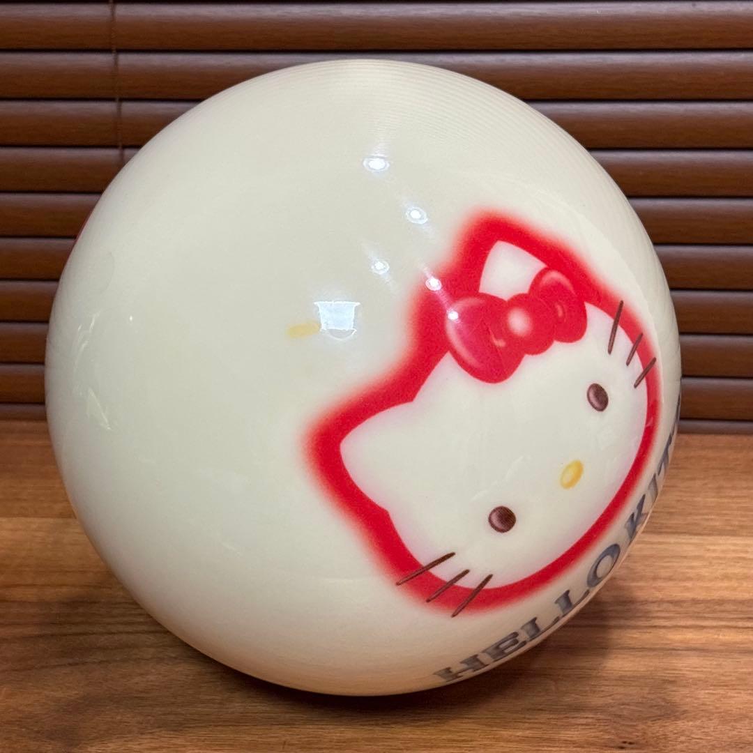 2003年☆新品　ハローキティ　ボウリング　玉