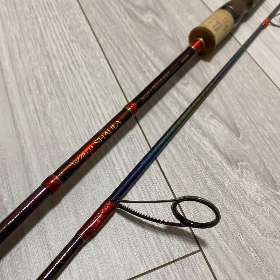 シマノ　ワールドシャウラ レッド　2631FF-2 極美品　　希少