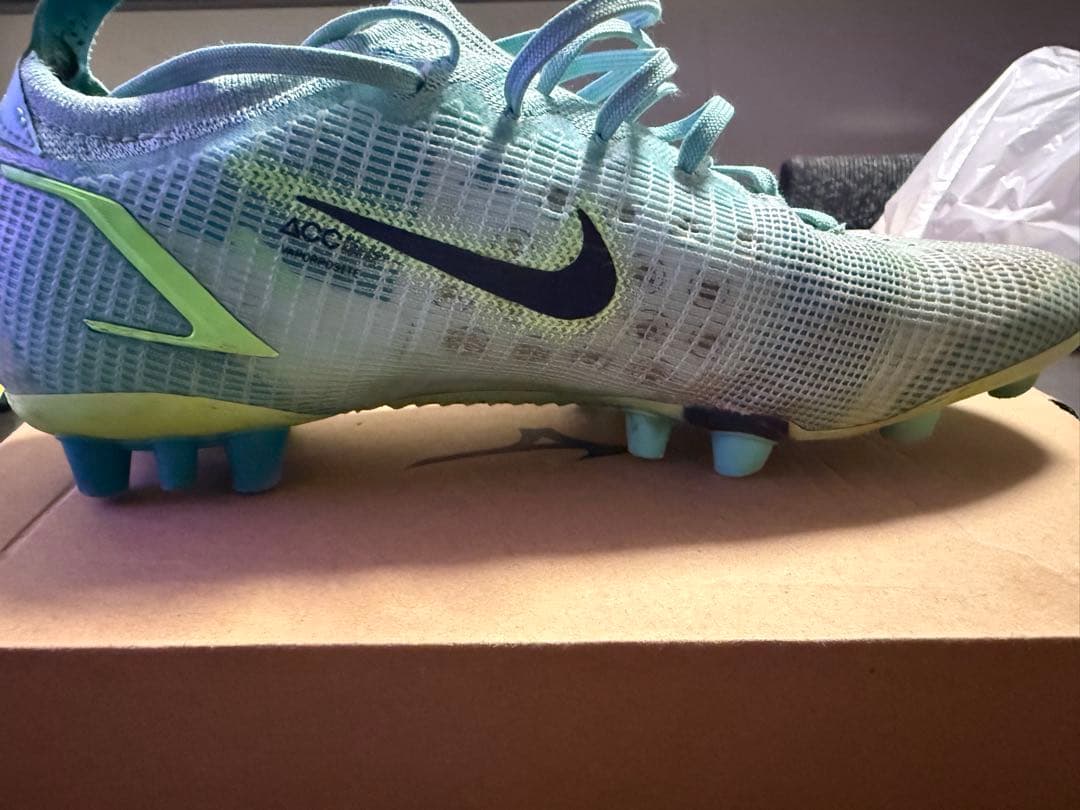 ナイキマーキュリアル ヴェイパー 14 エリート FG