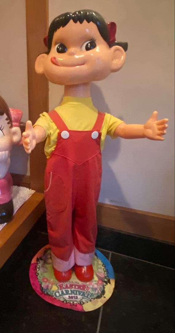 ペコちゃん人形　店頭ペコちゃん
