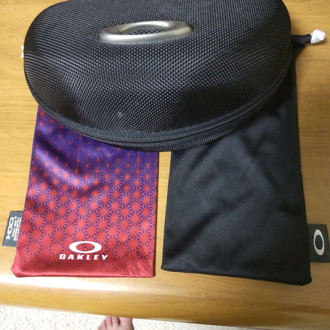 Oakley 紫色 スポーツサングラス ケース付き