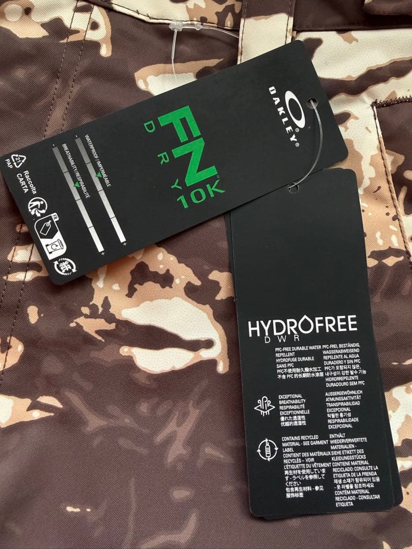 新品 Oakley FN Dry カモフラージュ スノーボードウェア XL