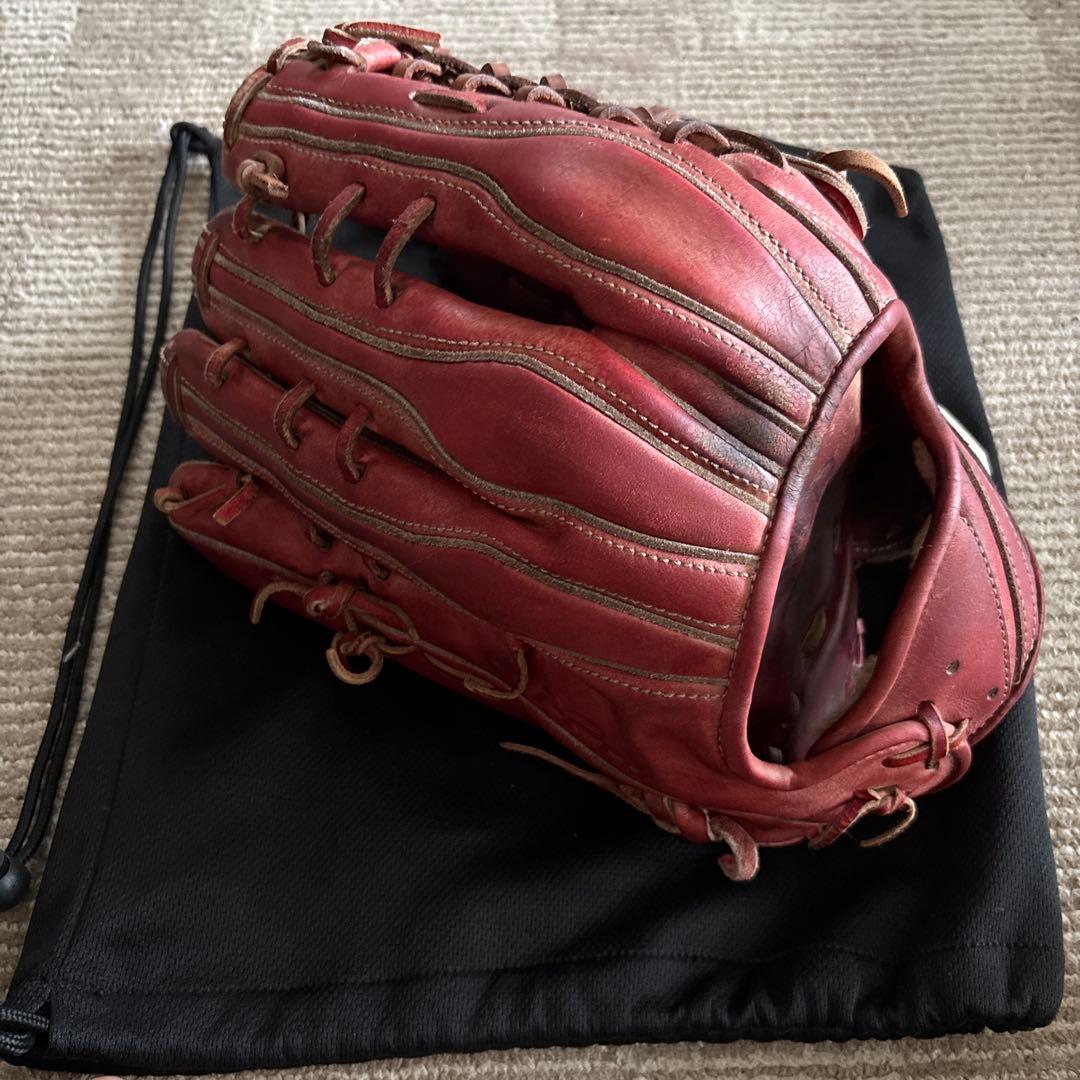 硬式野球グローブ ゴールドステージ 収納袋付き