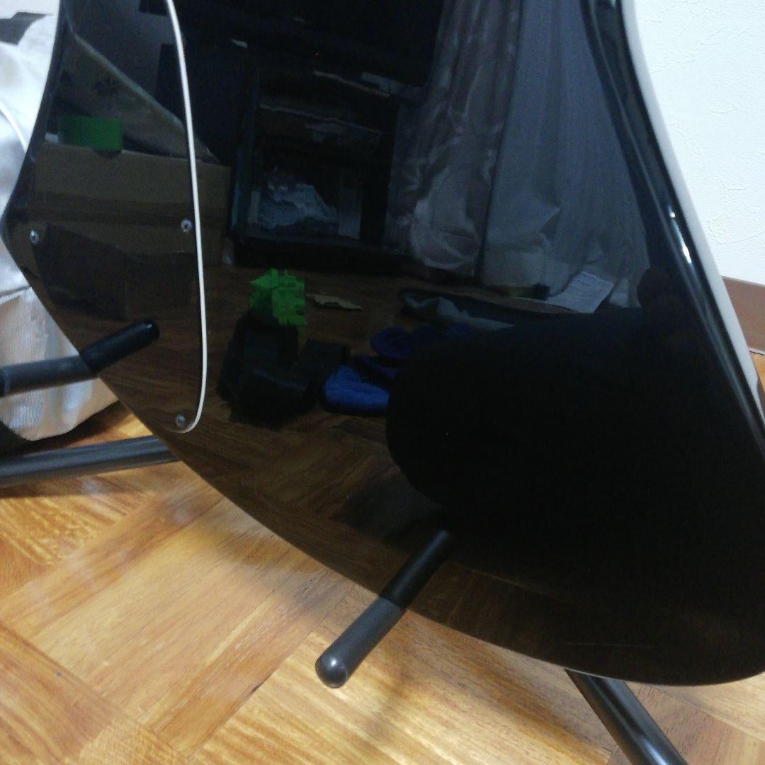 フェルナンデス　モッキンバード