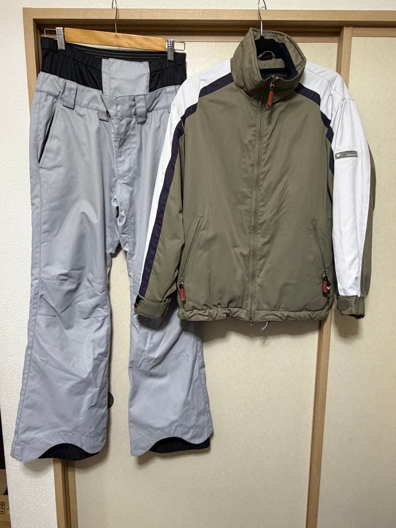 スノーボードウェア　セット　ANTHEN キスマーク