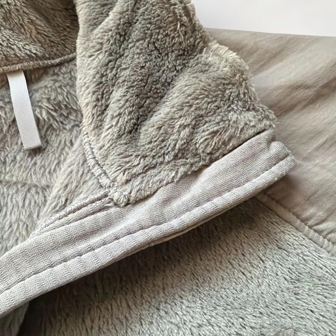 コヨーテカラー フリース ジップアップ　米軍放出品