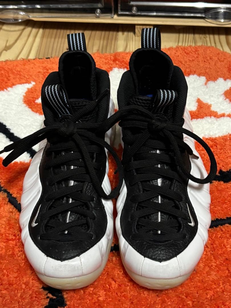 ナイキ エア フォームポジット ワン 24.5cm 白黒 ナイキスニーカー