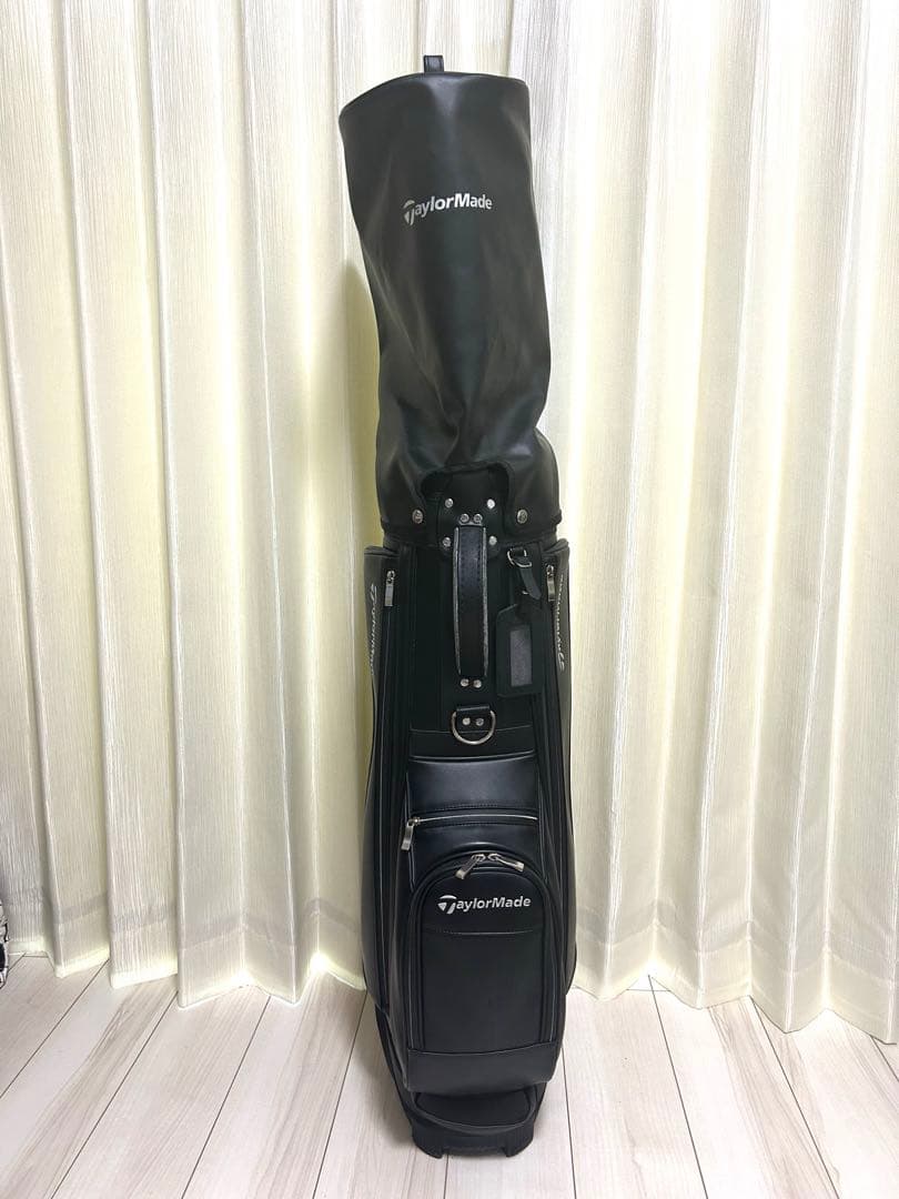 テーラーメイド　レディースキャディバッグ　キャスター付き
