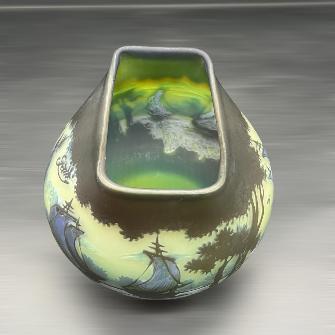 エミールガレ 特大　花器　花瓶　カメオ彫り　被せガラス　高さ15ｃｍ