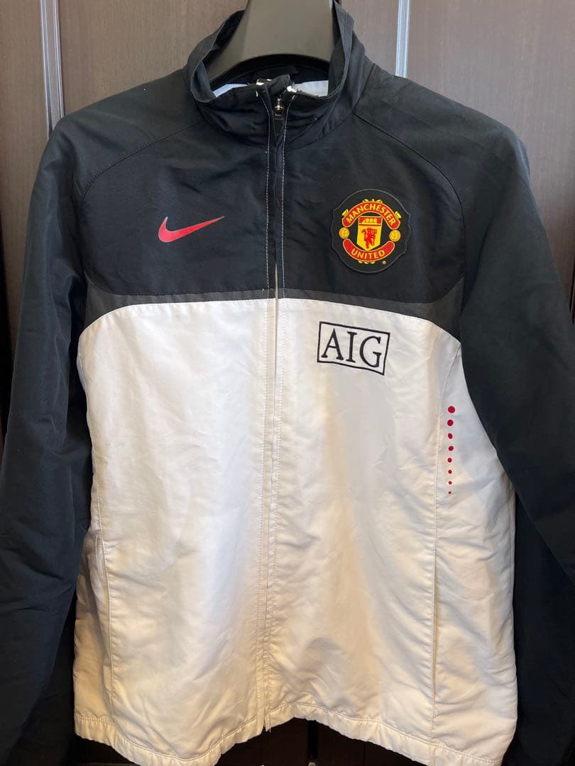 【希少且つ美品】Nike Manchester United ジャケット