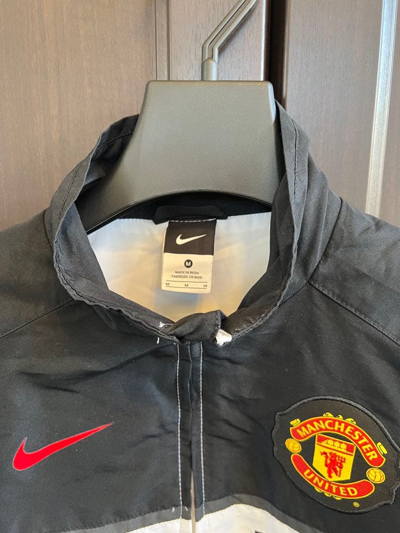【希少且つ美品】Nike Manchester United ジャケット