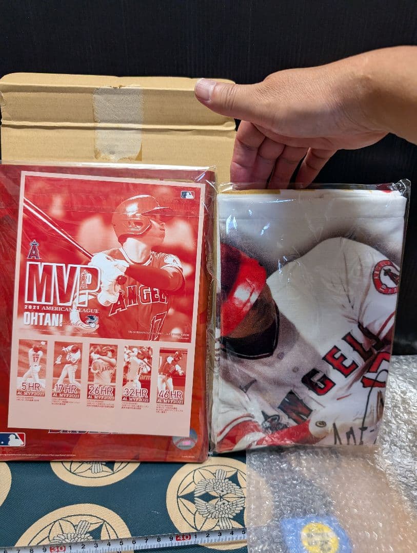 大谷翔平タオルMVP受賞記念品サインハガキセット、