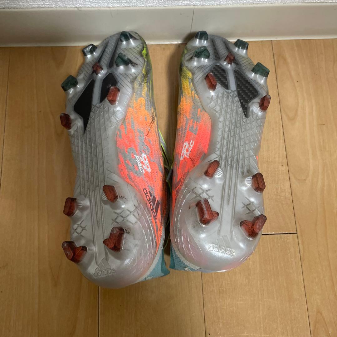 adidasのサッカースパイクF50 adizero