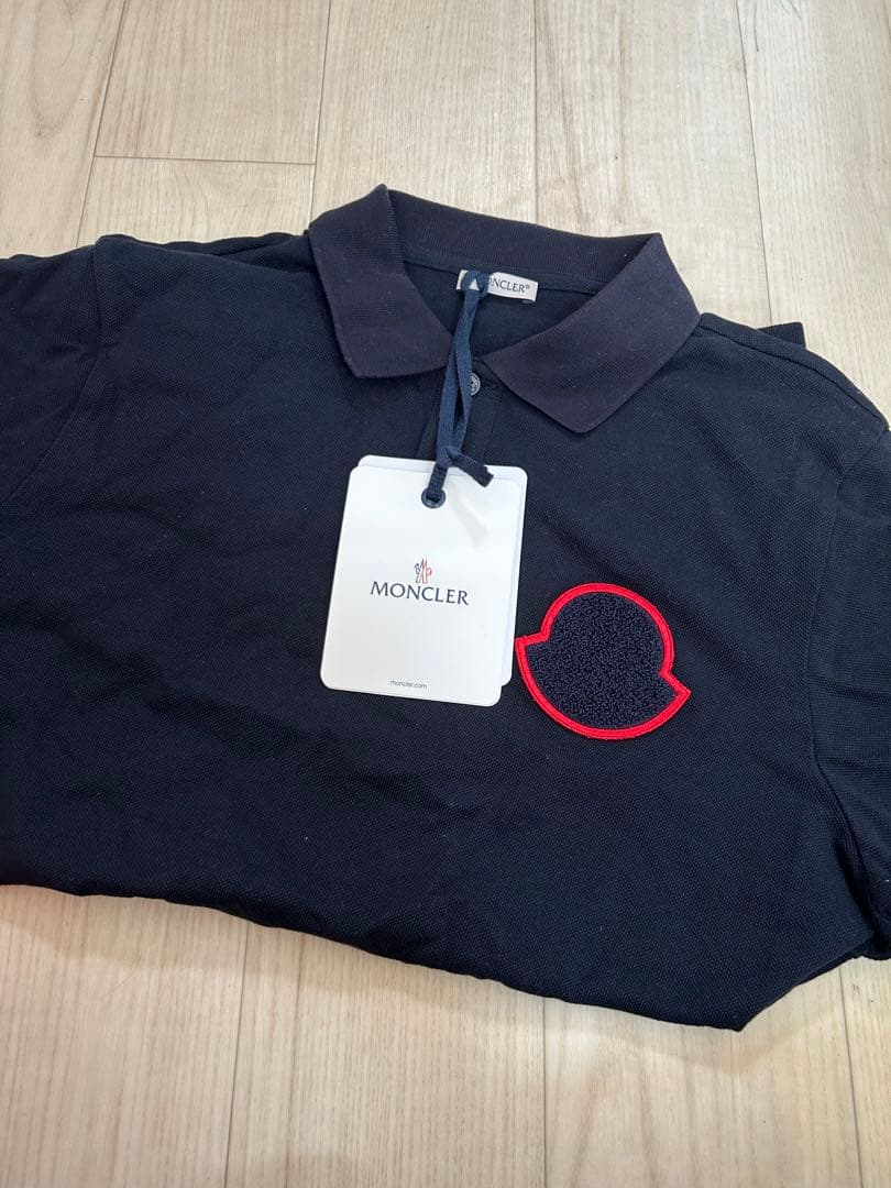 新品未使用★モンクレールポロシャツ
