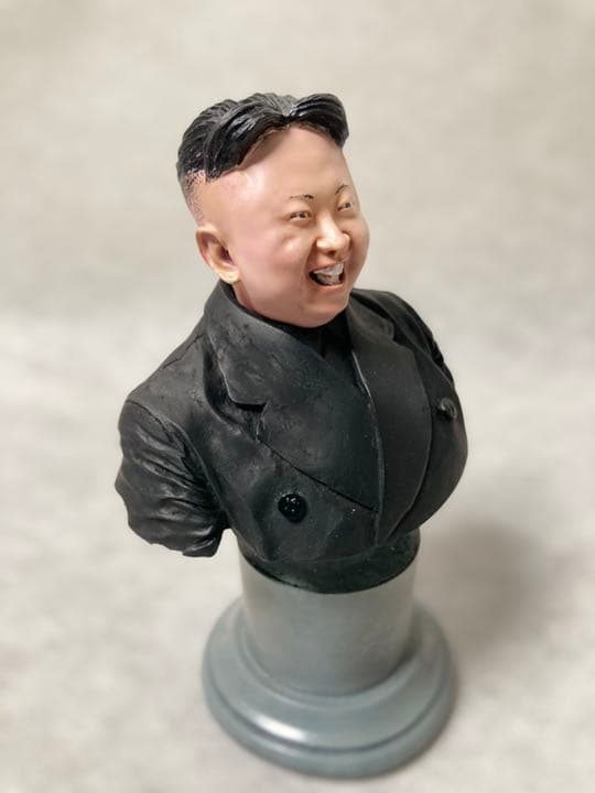 金正恩 ガレージキット　フィギュア 北朝鮮 習近平　完成品　シュプリーム