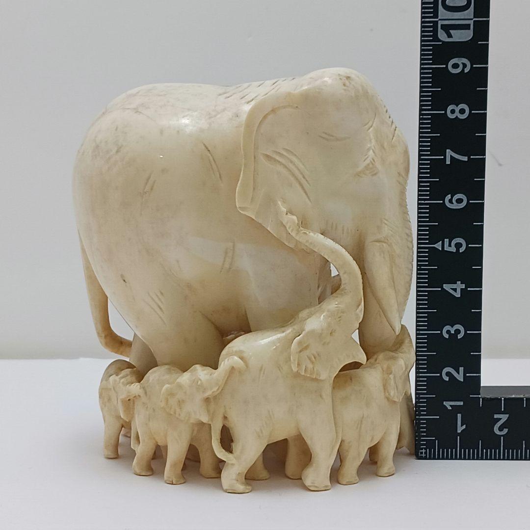 Y2555 高級彫刻 象モチーフ 置物 オブジェ 重量318.2g