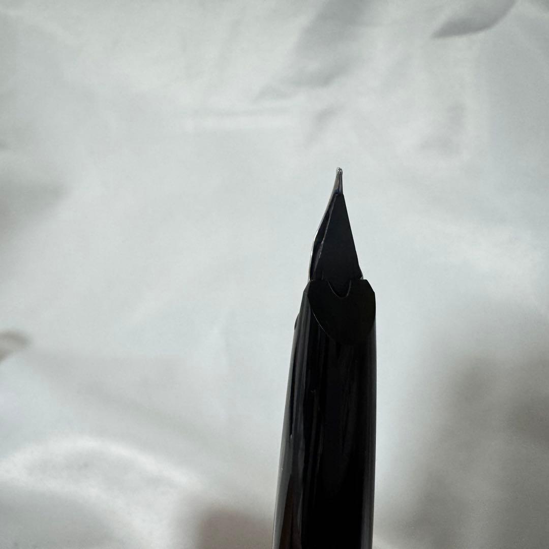 モンブラン 万年筆 木軸 585刻印 14K 未使用 本体のみ　グレー