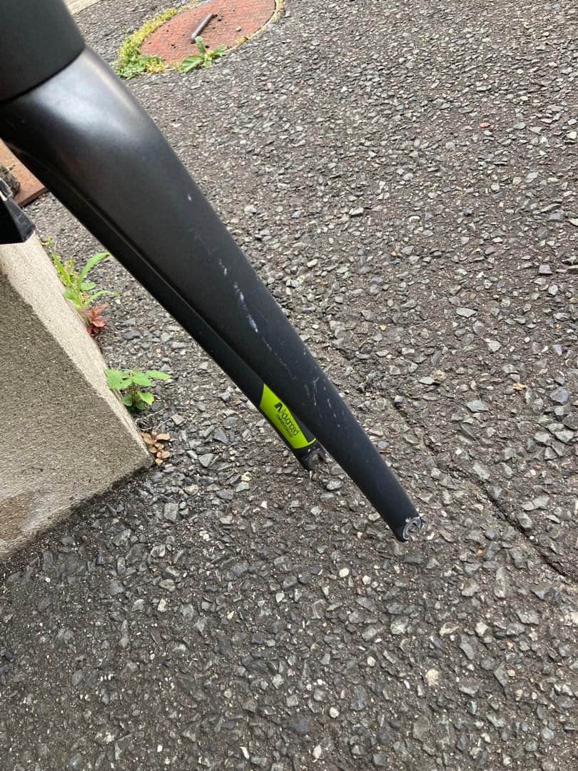 ジャイアントcontend2 カーボンフォーク　フレーム