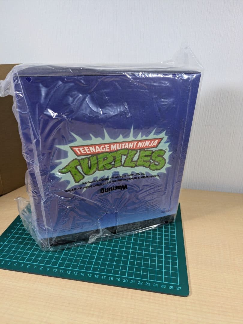 TMNT フットソルジャー ブルー蓄光版 Super7 Ultimates