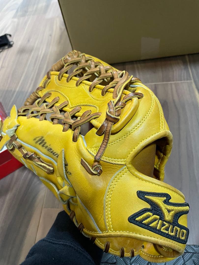 Mizuno Pro 硬式グローブ イエロー 袋付き　ファインセレクション
