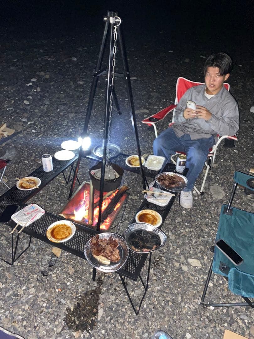 折りたたみ式メッシュキャンプテーブル