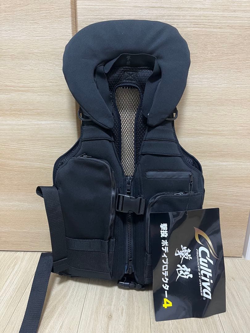 最終値下げ！【カルティバ】撃投ボディプロテクター4 ブラック ①