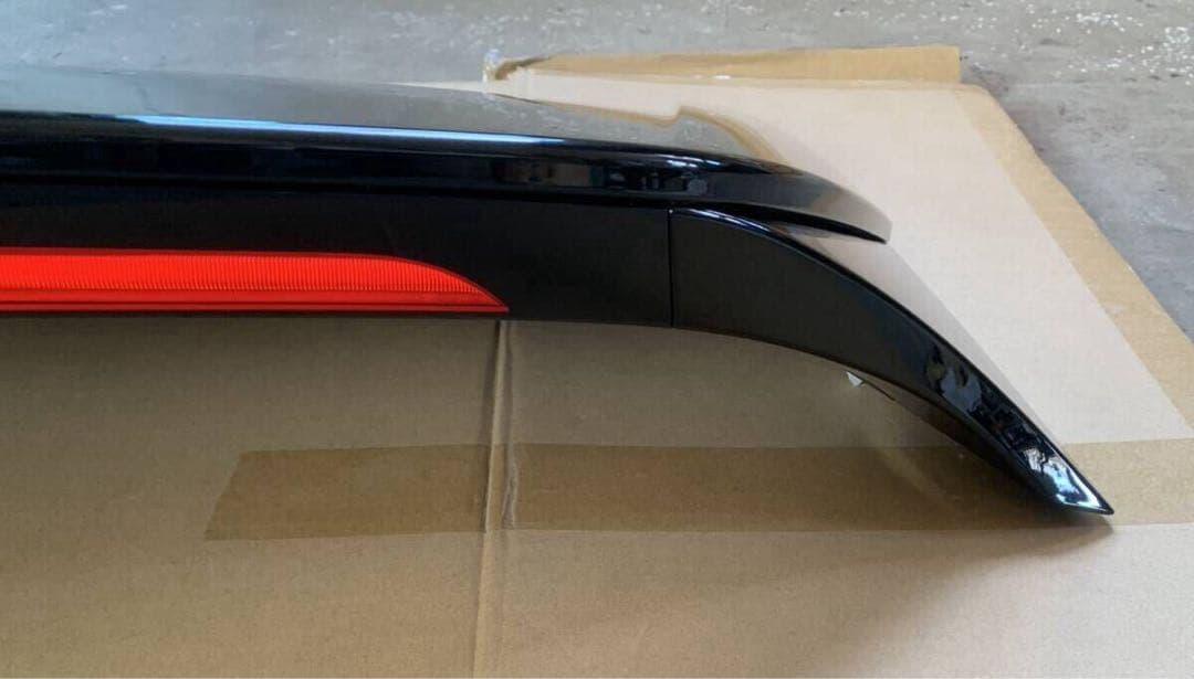 ハリアー　８０　８５　純正　ルーフスポイラー　Ｚグレード　中古　２１９