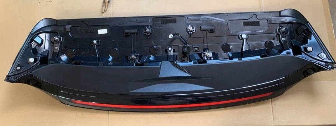 ハリアー　８０　８５　純正　ルーフスポイラー　Ｚグレード　中古　２１９