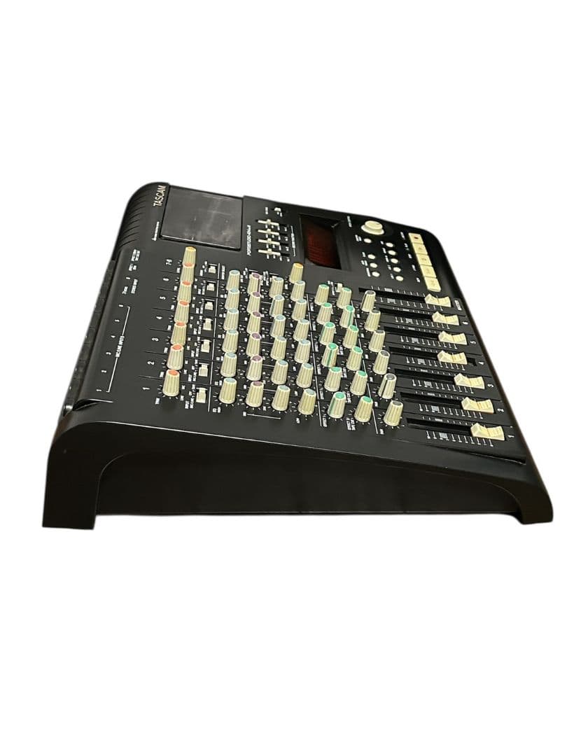 配信機器・PA機器・レコーディング機器 151 TASCAM PORTASTUDIO 424 MK III