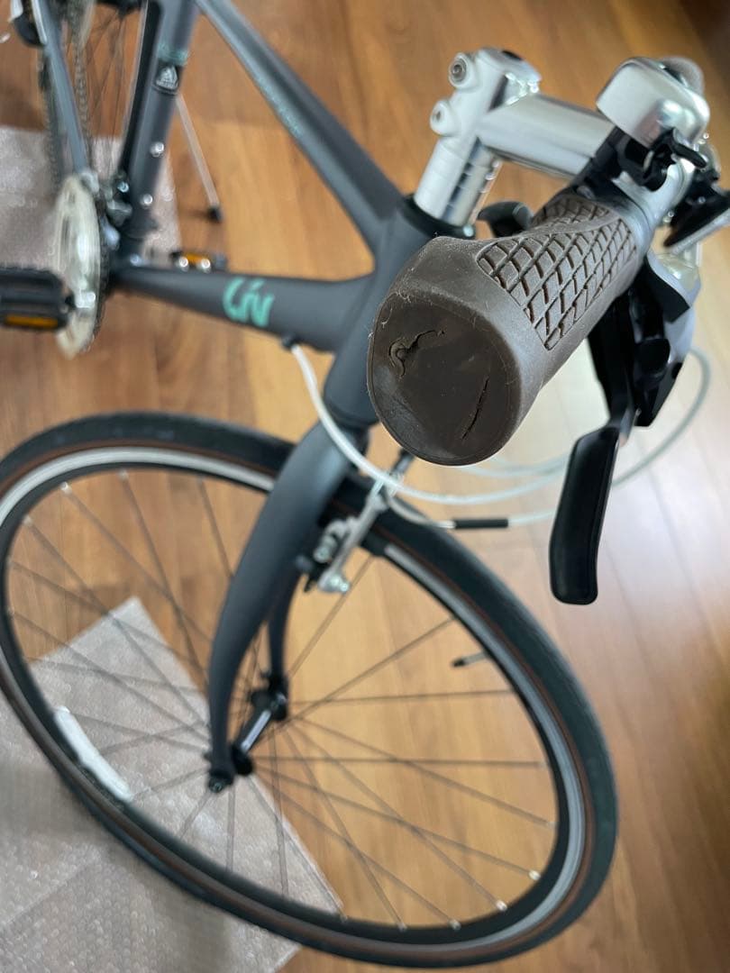 liv escape r3w リブ　エスケープ