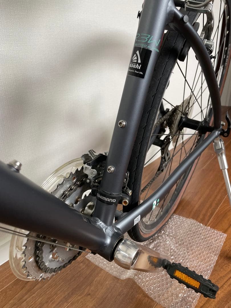 liv escape r3w リブ　エスケープ