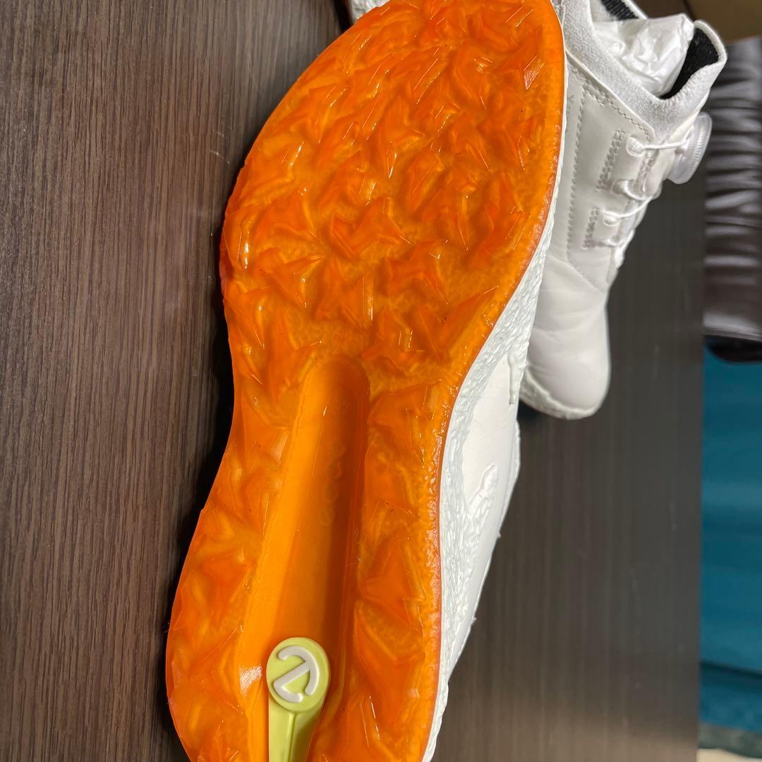 ホワイト ゴルフシューズ BOAシステムBIOM H5 23.5