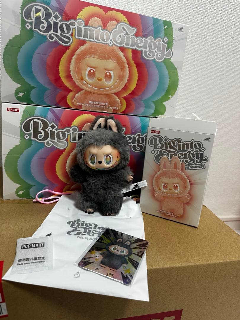 正規品　ラブブLabubu Big into Energy シークレット