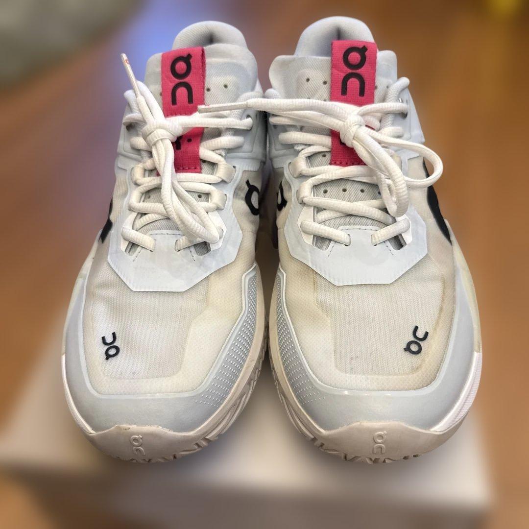 on tennis テニスシューズ THE ROGER Pro 2 28.5