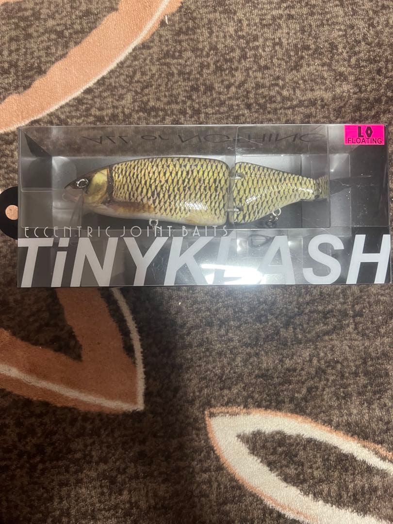 日曜日まで値下げ　DRT タイニークラッシュLow ゴールデンシャイナー