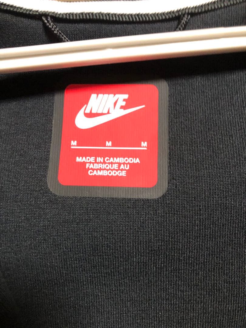 Nike テックフリース　ブラック