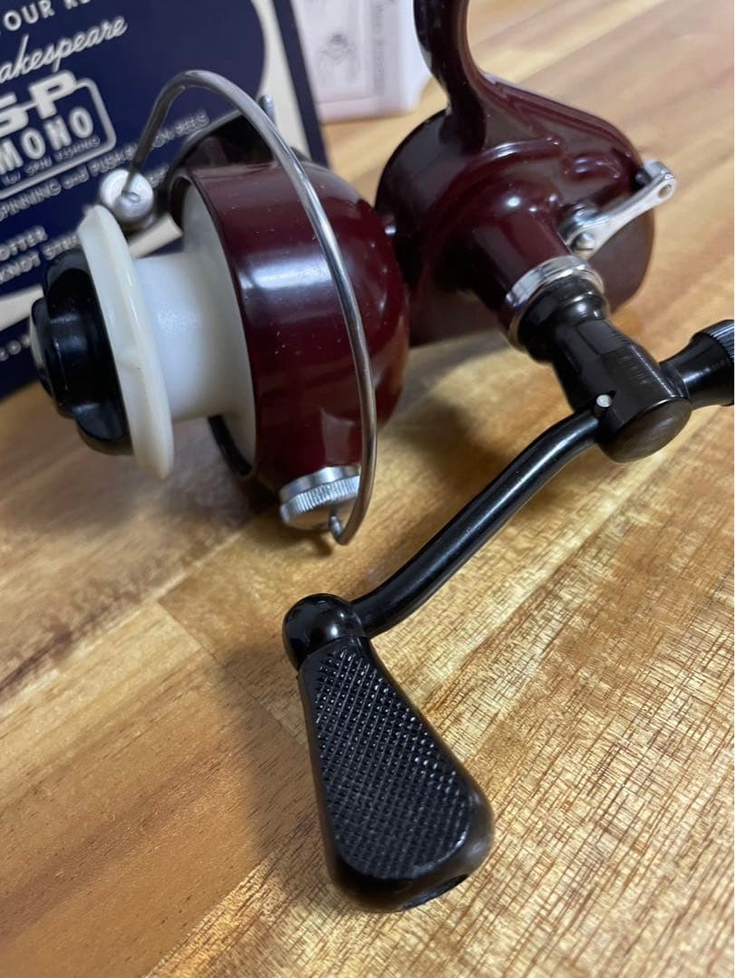 龍*様 【希少】シェイクスピア　スピニングリール 2052NL 箱、説明書付