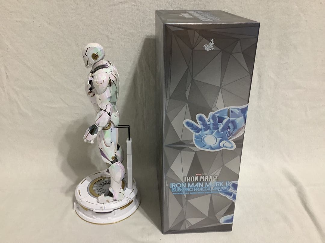 アメコミ IRON MAN MARK IV(SUB-ZERO FRACTAL ARMOR)
