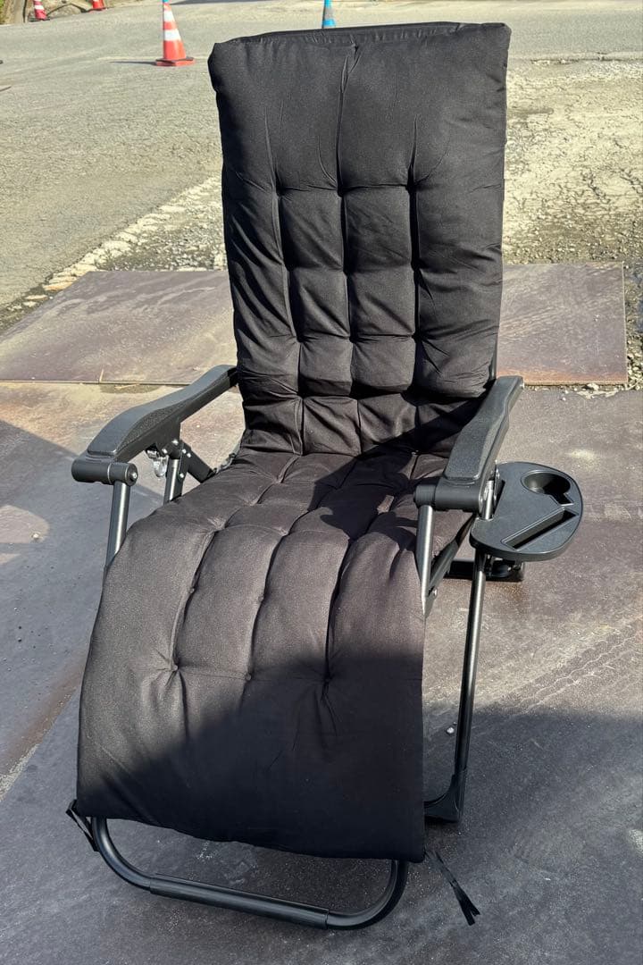 折りたたみ式アウトドアチェア 黒　アウトドア　キャンプ　BBQ 釣り