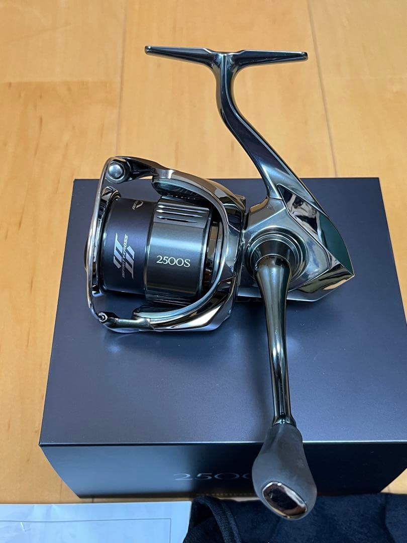 シマノ22ステラ2500S SHIMANO