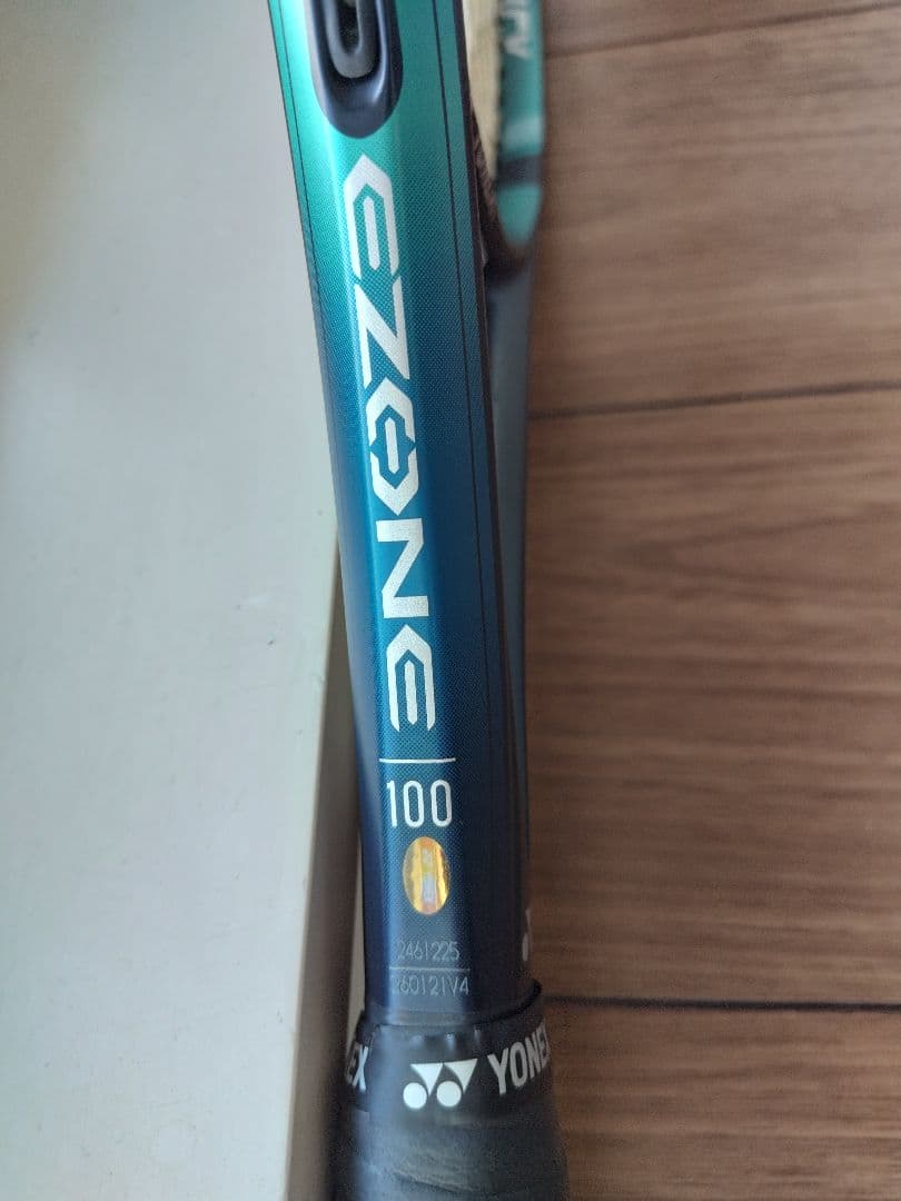 YONEX E ZONE 100 イーゾーン100 テニスラケット 硬式　G2