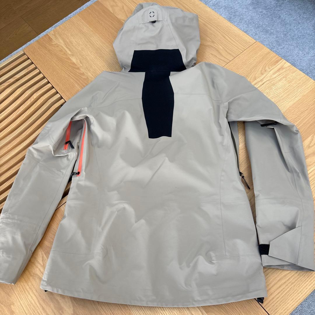 ichikawaさま専用お値下げ‼️peak performance超美品‼️