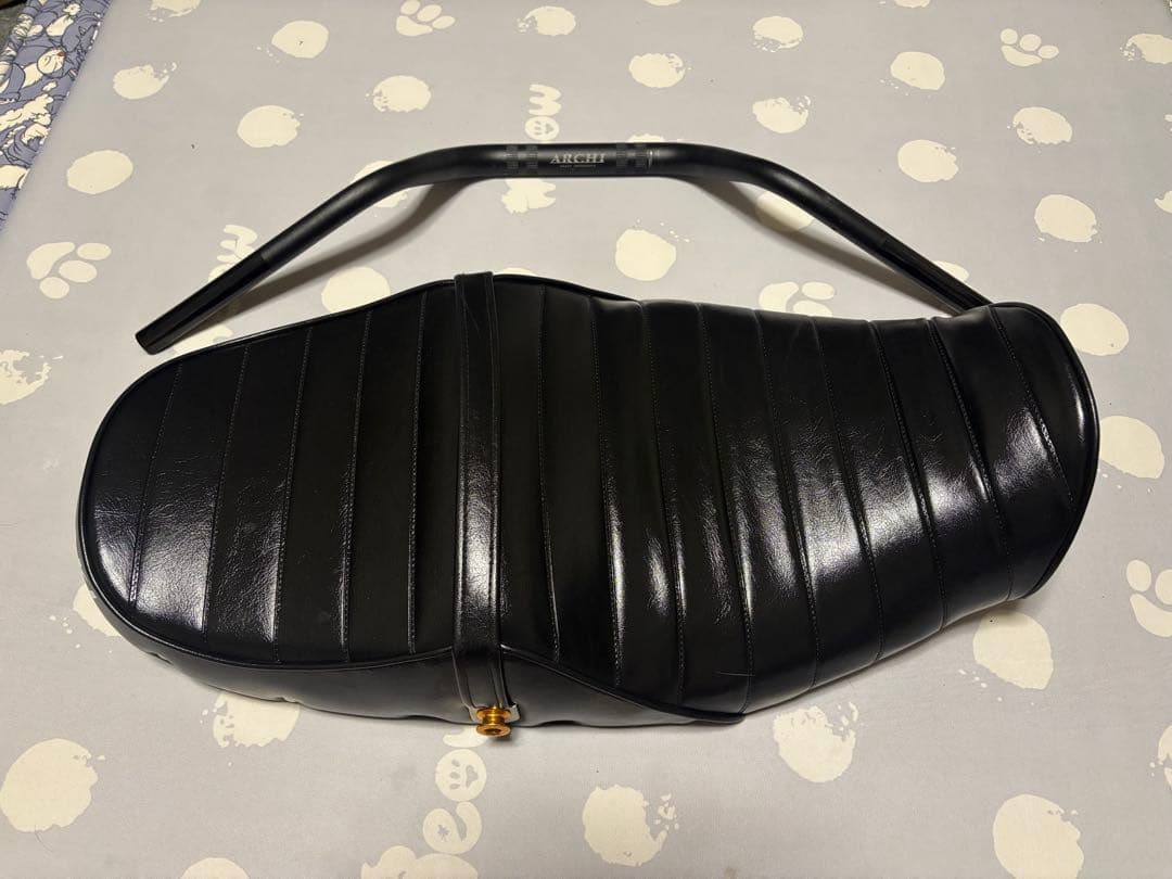 カワサキ Z900RS タックロールシート ARCHIハンドル