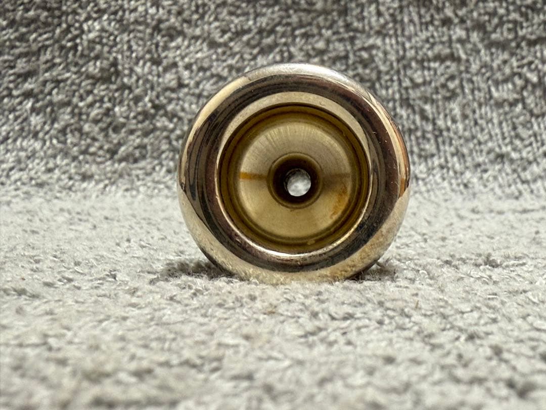 D*e様 HINO ヒノ H4P トランペット マウスピース